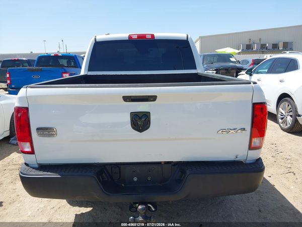 2016 RAM 1500 ST