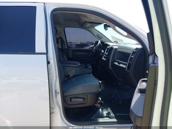 2016 RAM 1500 ST