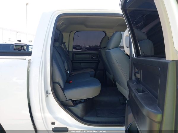 2016 RAM 1500 ST