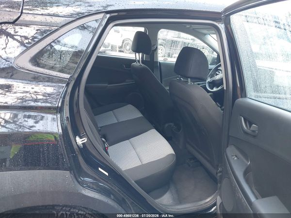 2023 HYUNDAI KONA SE