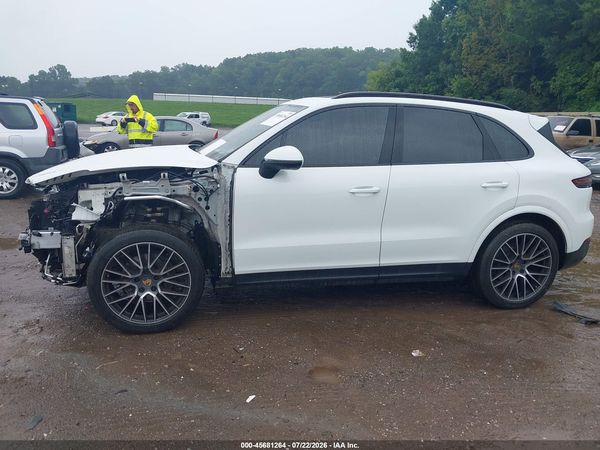 2019 PORSCHE CAYENNE