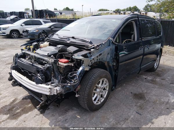 2022 CHRYSLER PACIFICA TOURING L