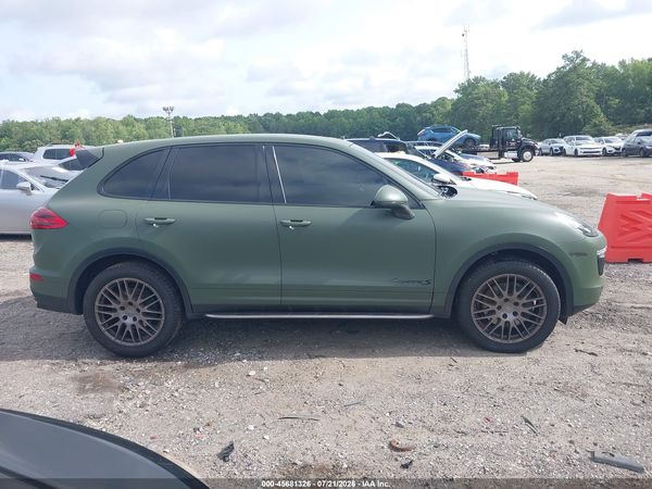 2015 PORSCHE CAYENNE S