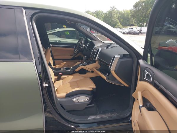 2015 PORSCHE CAYENNE S