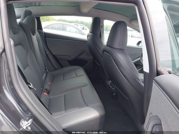 2026 TESLA MODEL 3