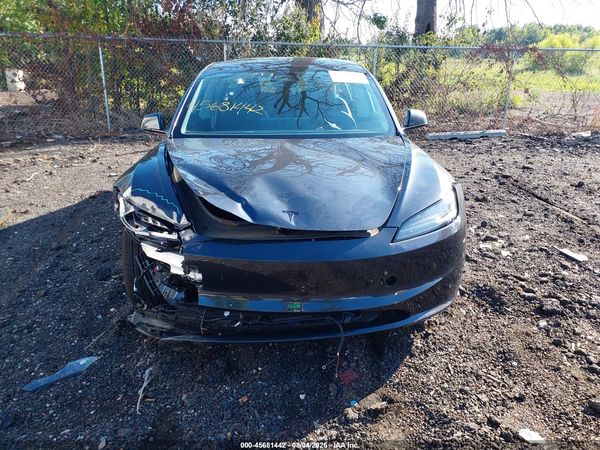 2026 TESLA MODEL 3