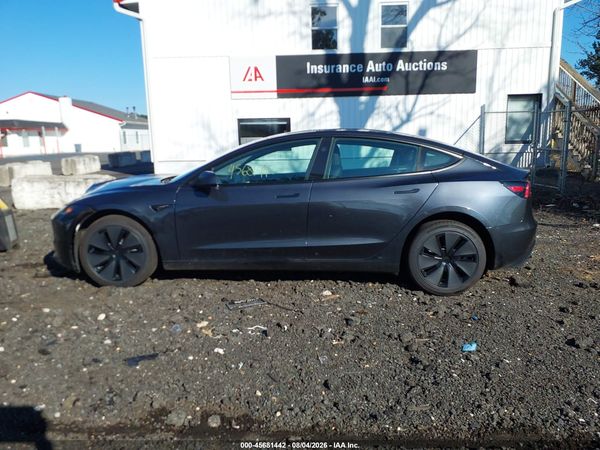 2026 TESLA MODEL 3