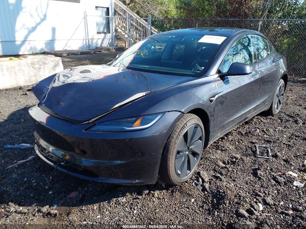 2026 TESLA MODEL 3