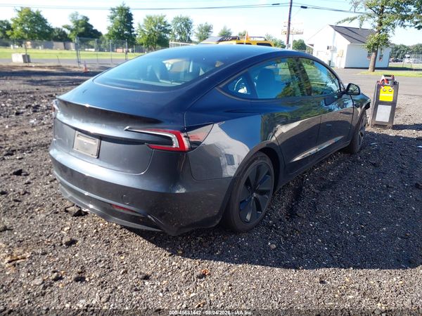 2026 TESLA MODEL 3