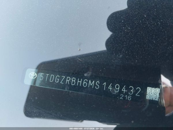 2021 TOYOTA HIGHLANDER XLE