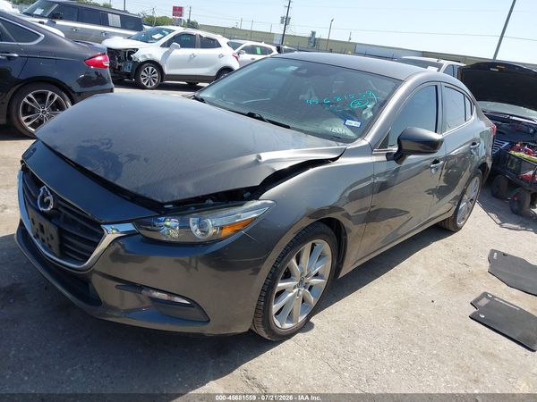 2017 MAZDA MAZDA3 TOURING