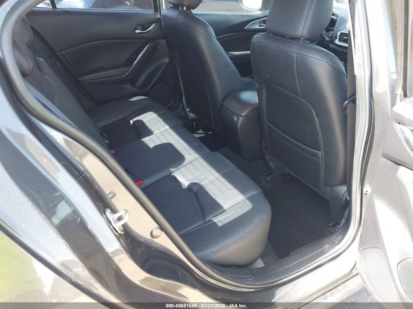 2017 MAZDA MAZDA3 TOURING
