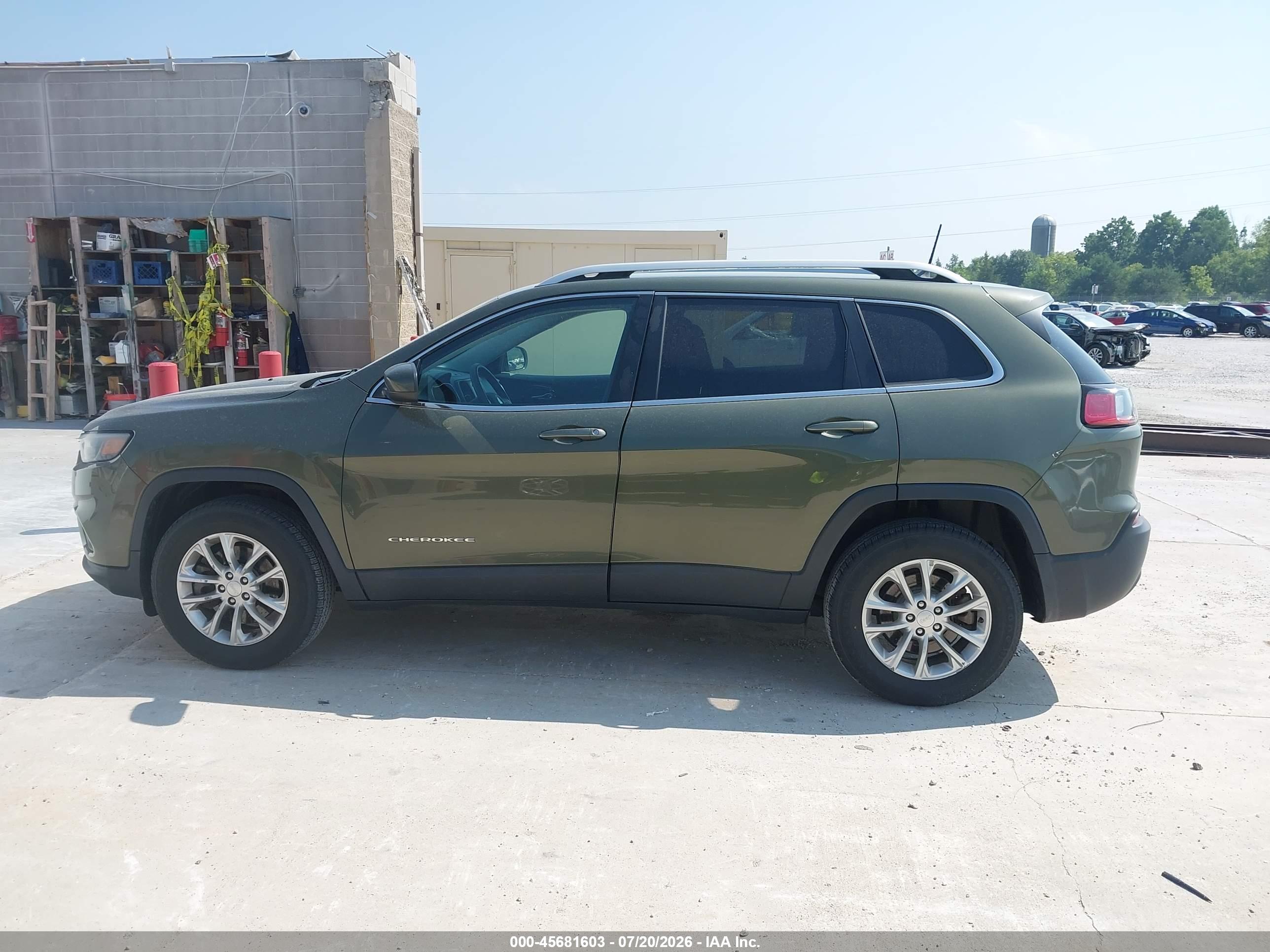 2019 JEEP CHEROKEE LATITUDE 4X4