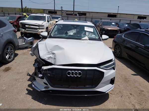2021 AUDI E-TRON PREMIUM QUATTRO
