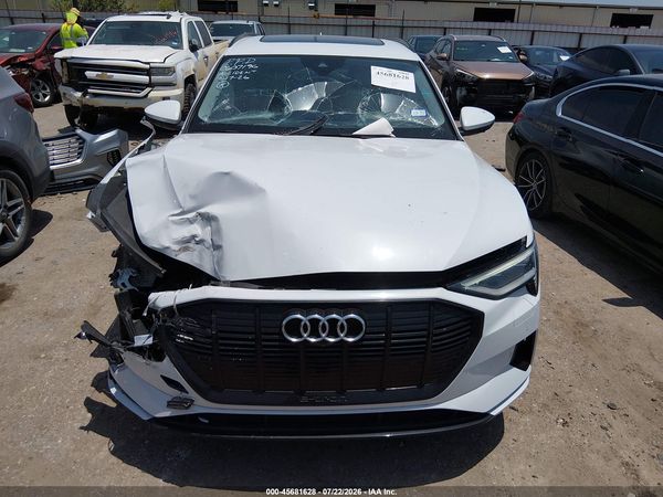 2021 AUDI E-TRON PREMIUM QUATTRO