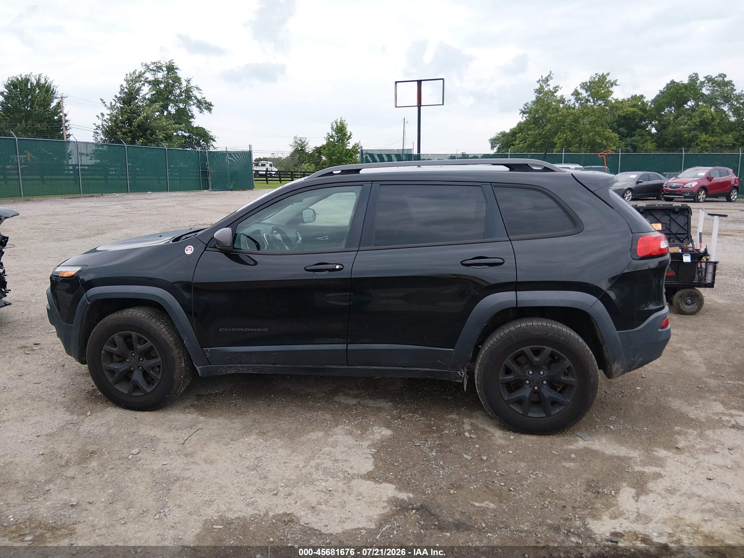 2016 JEEP CHEROKEE TRAILHAWK