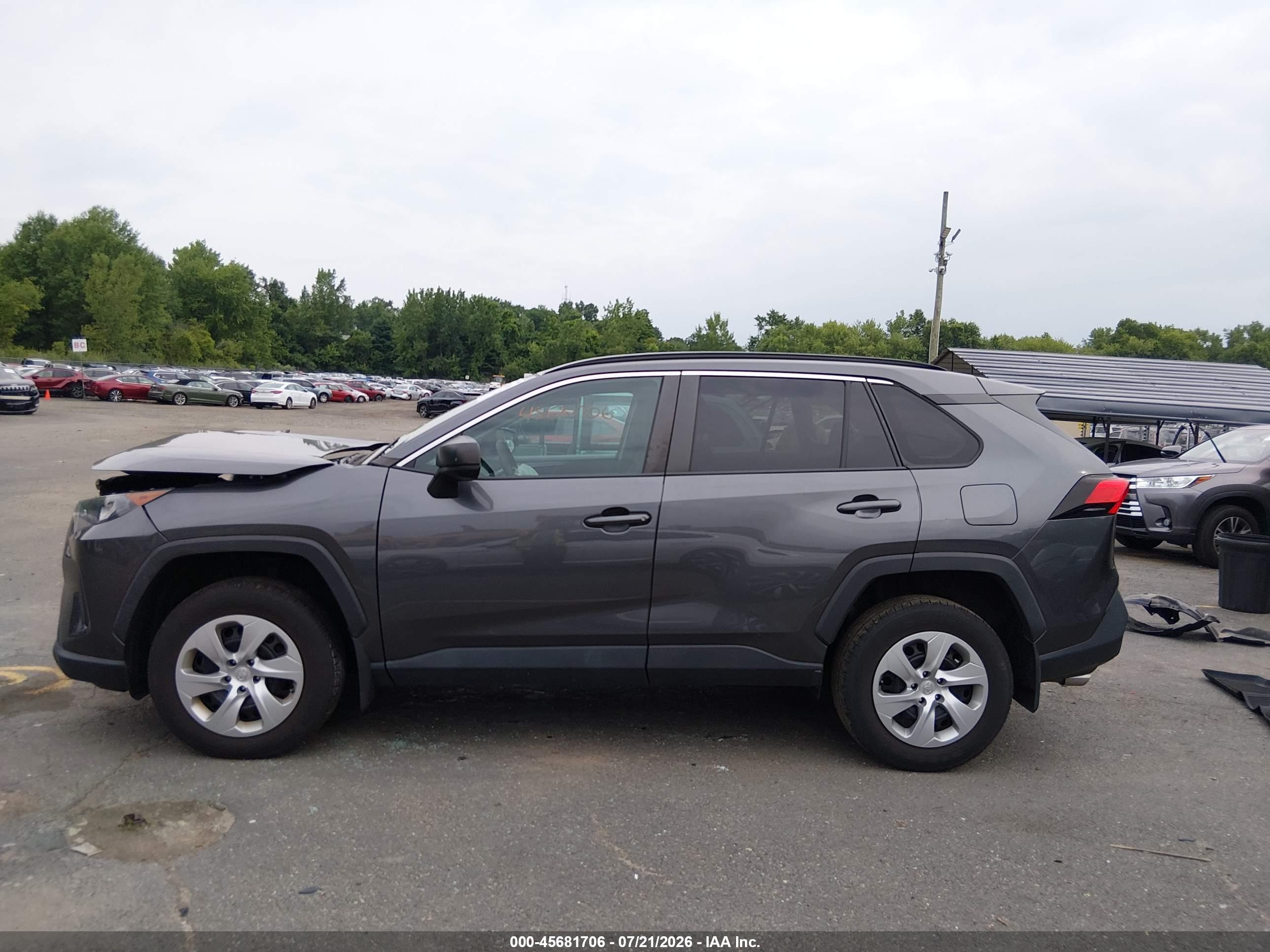 2020 TOYOTA RAV4 LE