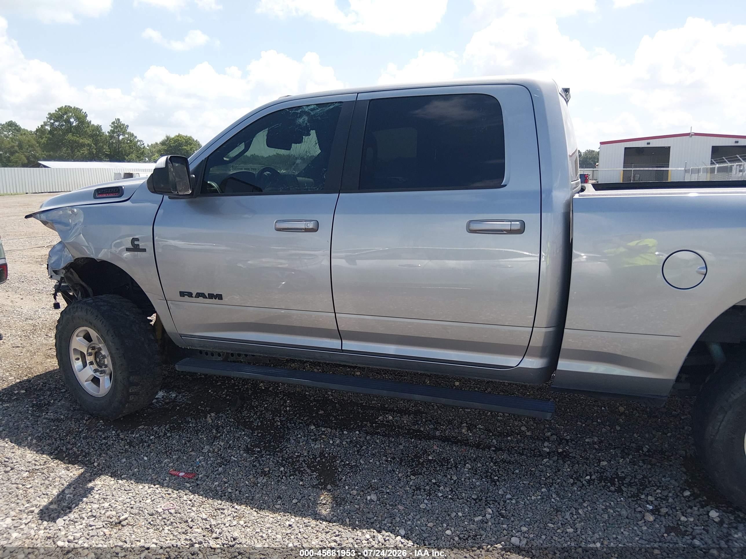2021 RAM 2500 BIG HORN  4X4 6'4 BOX