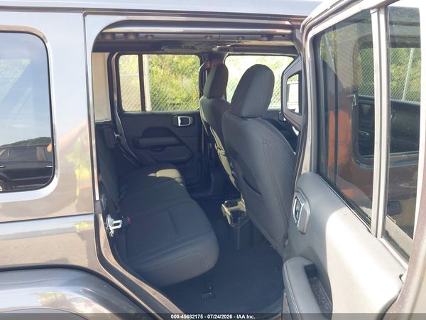 2018 JEEP WRANGLER UNLIMITED SAHARA 4X4