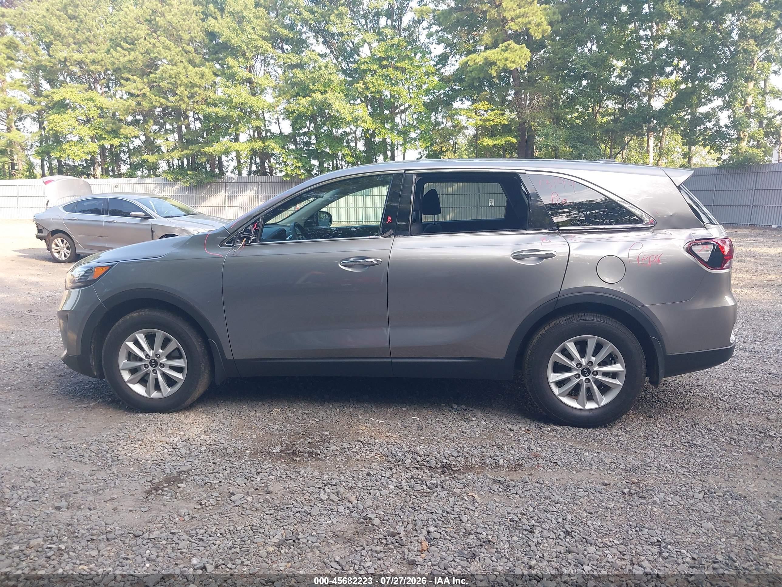 2019 KIA SORENTO 2.4L LX