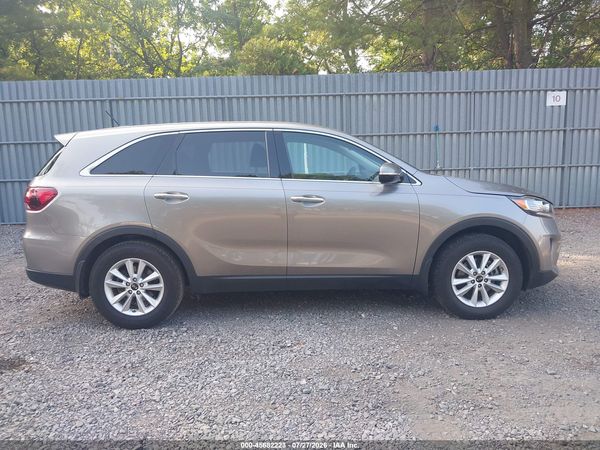 2019 KIA SORENTO 2.4L LX