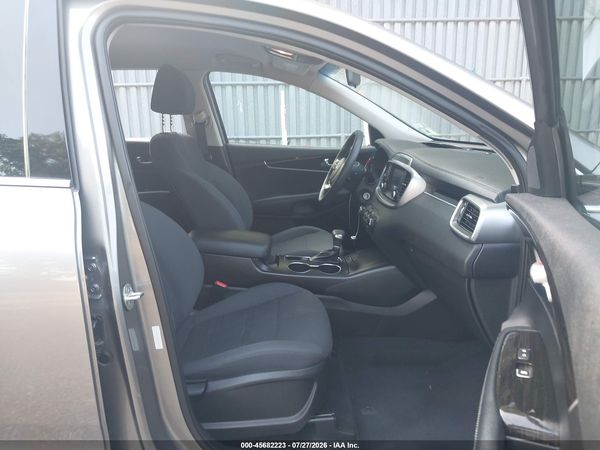 2019 KIA SORENTO 2.4L LX