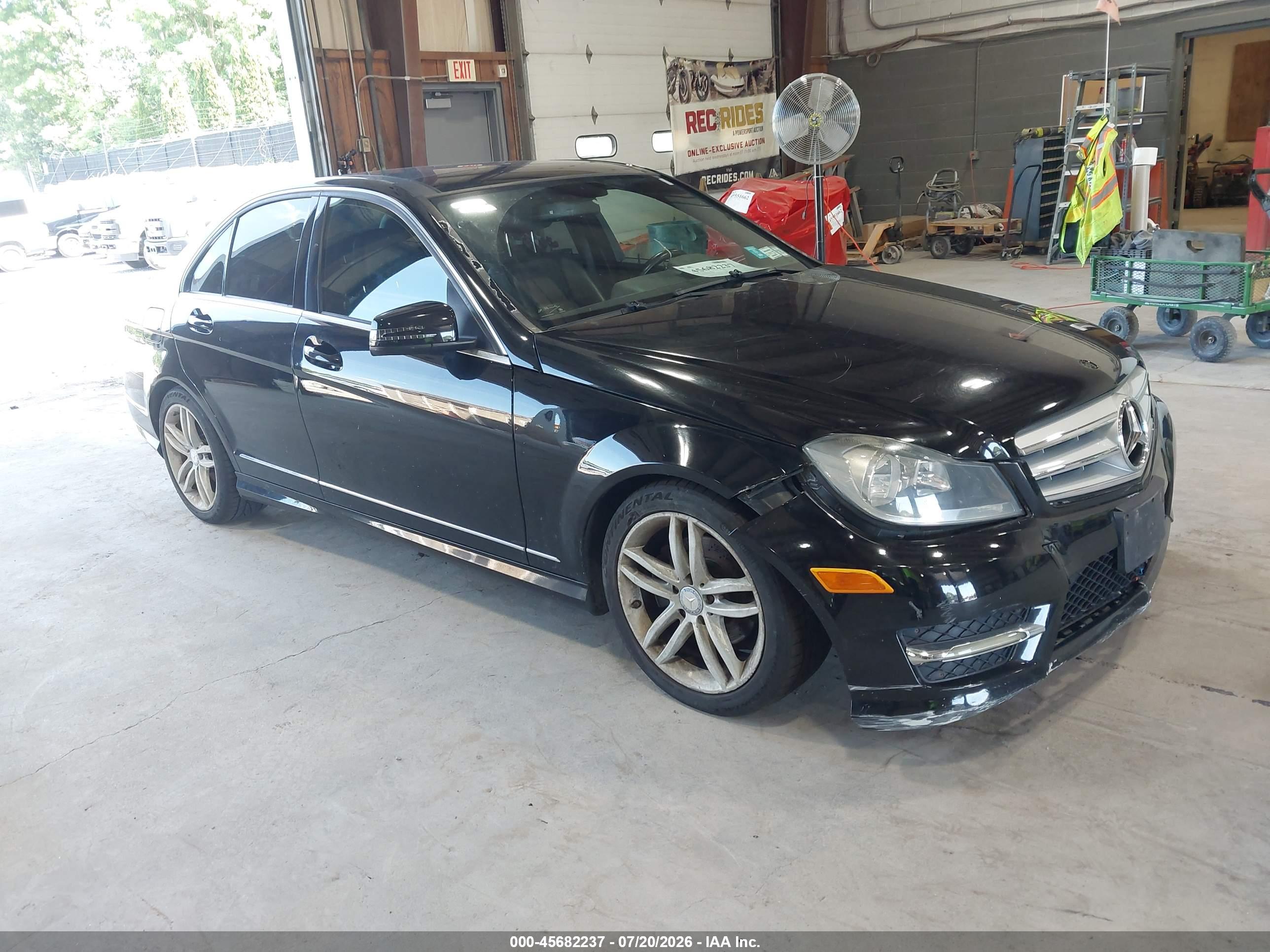 2012 MERCEDES-BENZ C 300 C300 4-MATIC
