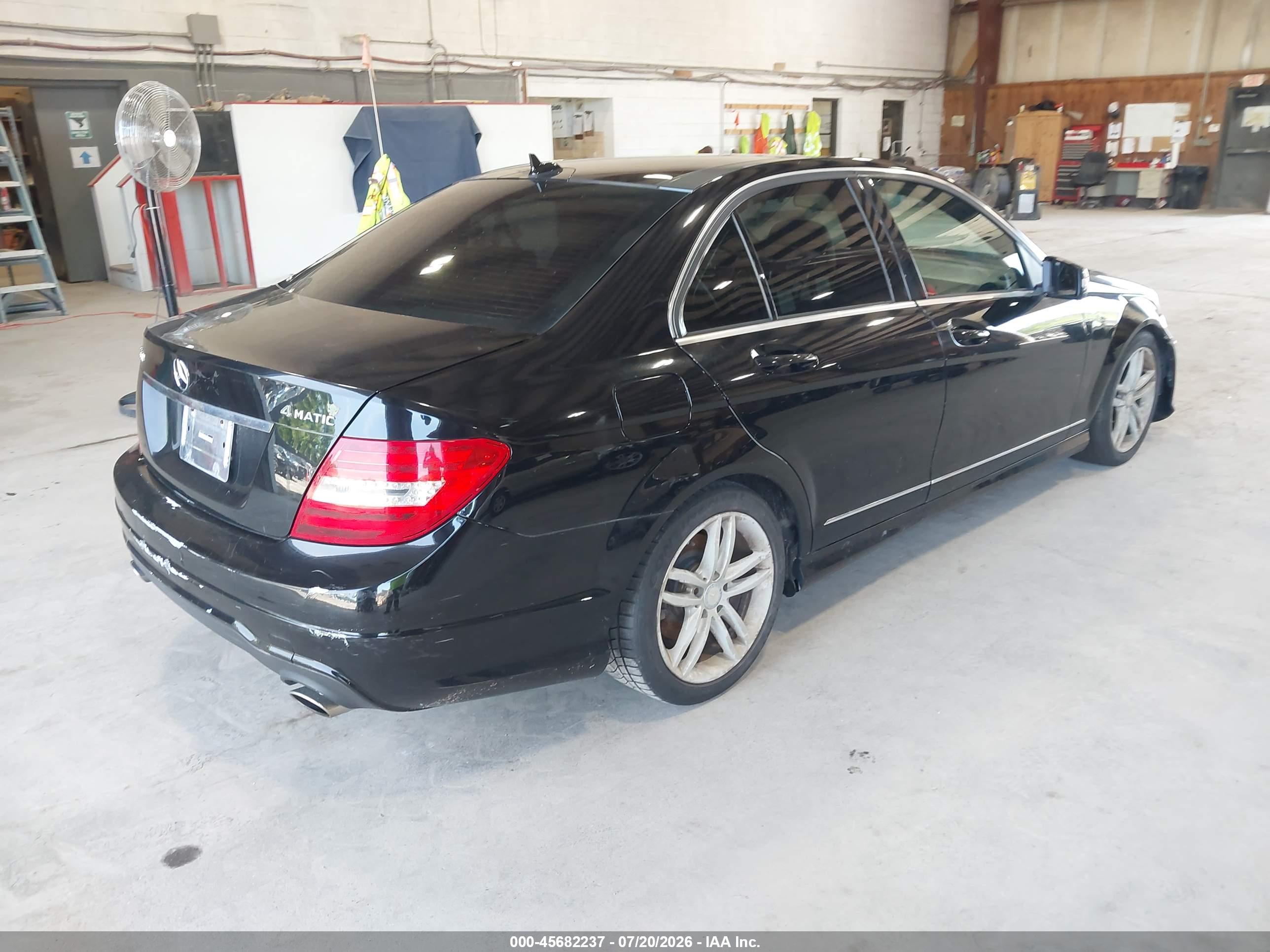 2012 MERCEDES-BENZ C 300 C300 4-MATIC