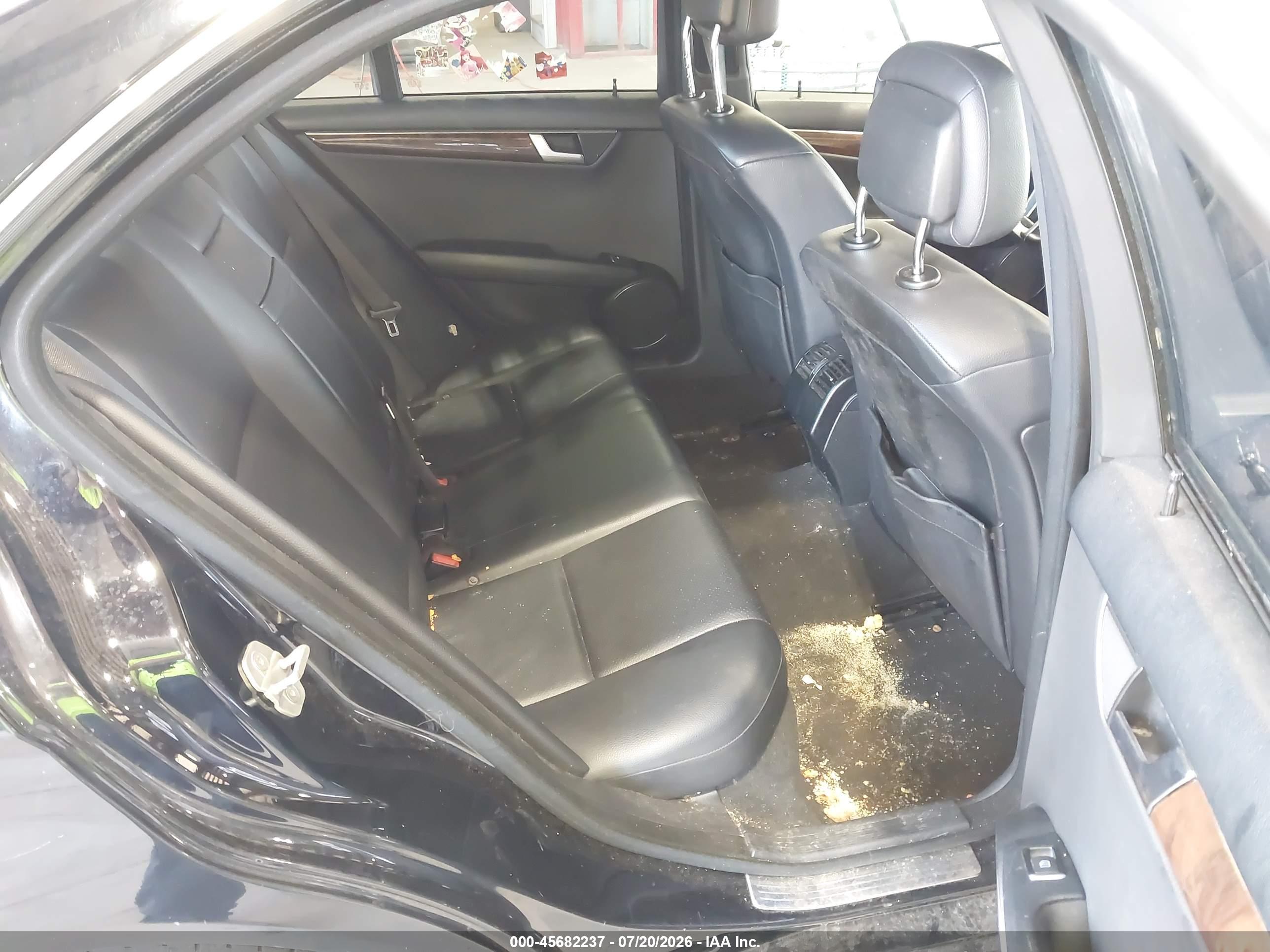 2012 MERCEDES-BENZ C 300 C300 4-MATIC