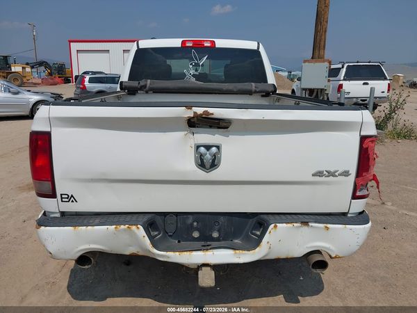 2017 RAM 1500 EXPRESS  4X4 6'4 BOX