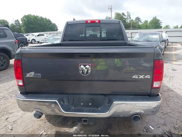 2017 RAM 1500 BIG HORN  4X4 6'4 BOX