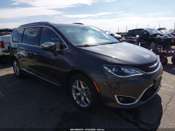 2018 CHRYSLER PACIFICA LIMITED — I1