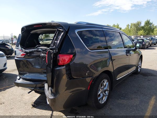 2018 CHRYSLER PACIFICA LIMITED — I4