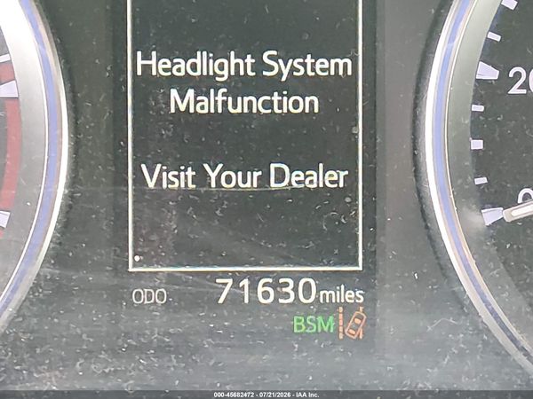 2017 TOYOTA HIGHLANDER SE
