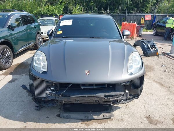 2015 PORSCHE MACAN S