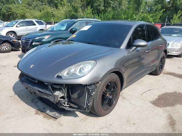 2015 PORSCHE MACAN S