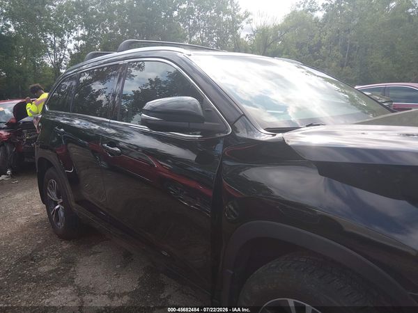 2016 TOYOTA HIGHLANDER XLE V6