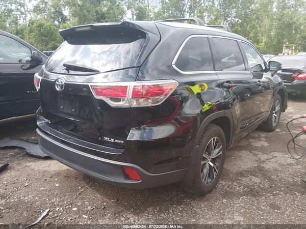 2016 TOYOTA HIGHLANDER XLE V6