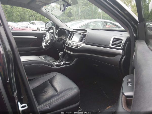 2016 TOYOTA HIGHLANDER XLE V6