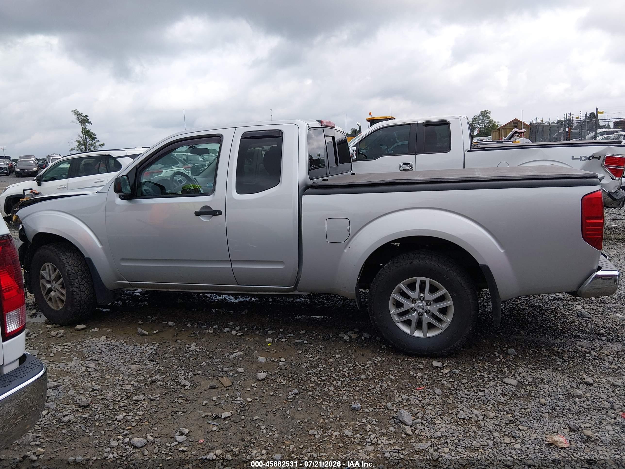 2019 NISSAN FRONTIER SV
