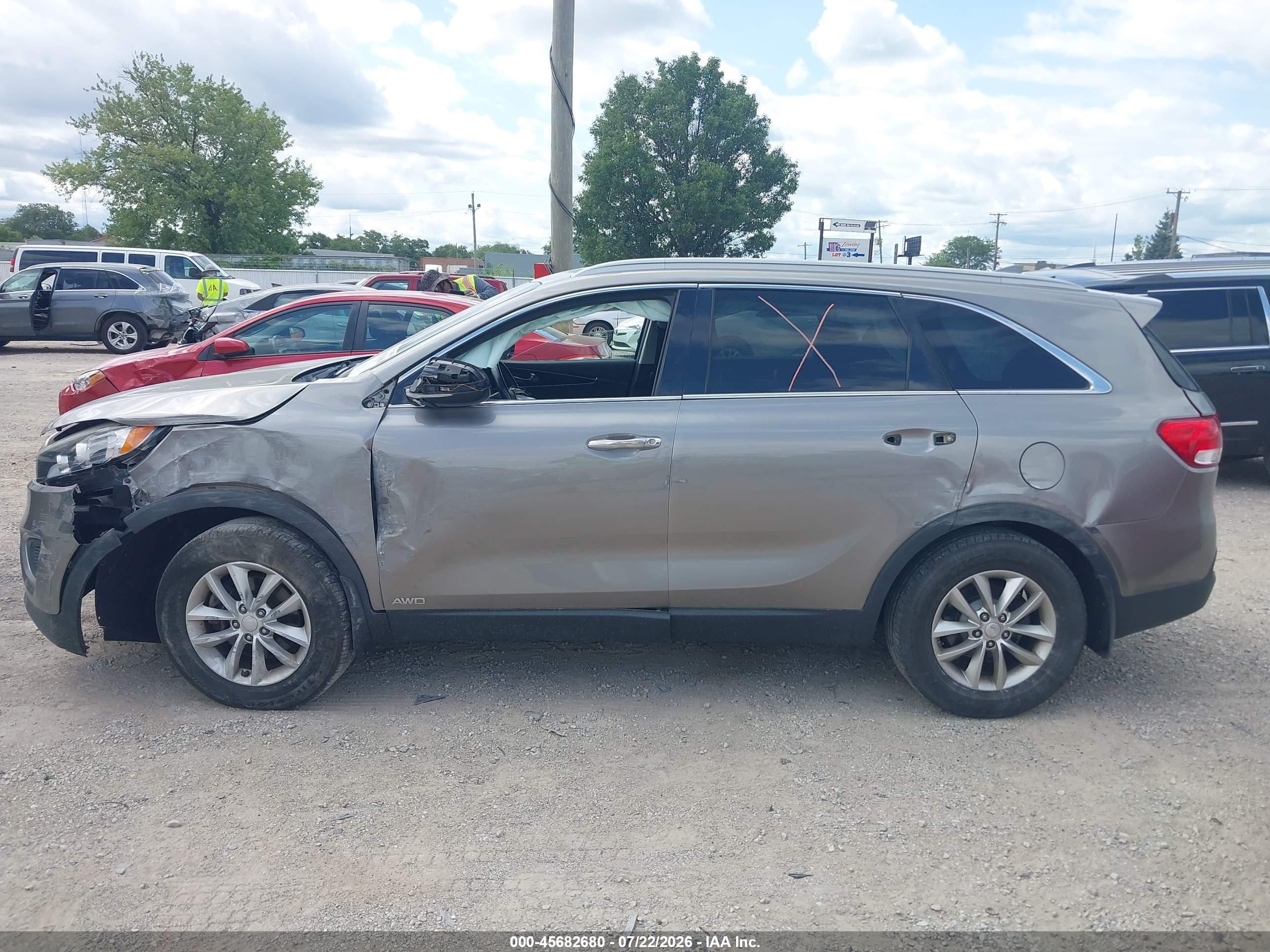 2016 KIA SORENTO 2.4L LX