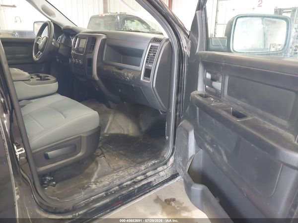 2019 RAM 1500 CLASSIC TRADESMAN  4X4 5'7 BOX