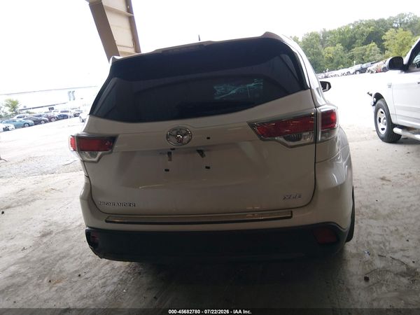 2016 TOYOTA HIGHLANDER XLE V6