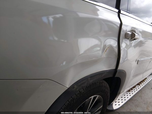 2016 TOYOTA HIGHLANDER XLE V6