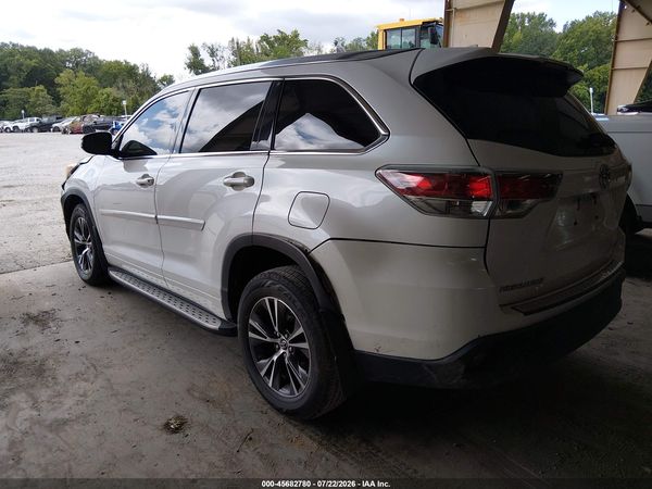 2016 TOYOTA HIGHLANDER XLE V6