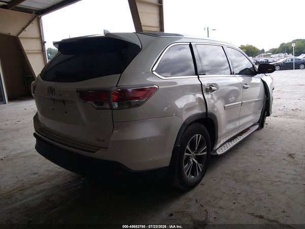 2016 TOYOTA HIGHLANDER XLE V6