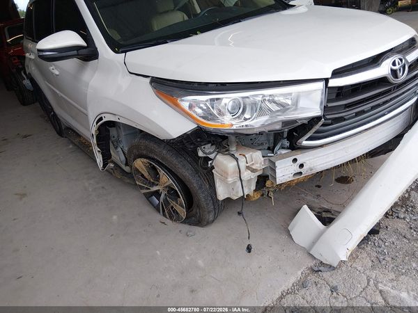 2016 TOYOTA HIGHLANDER XLE V6