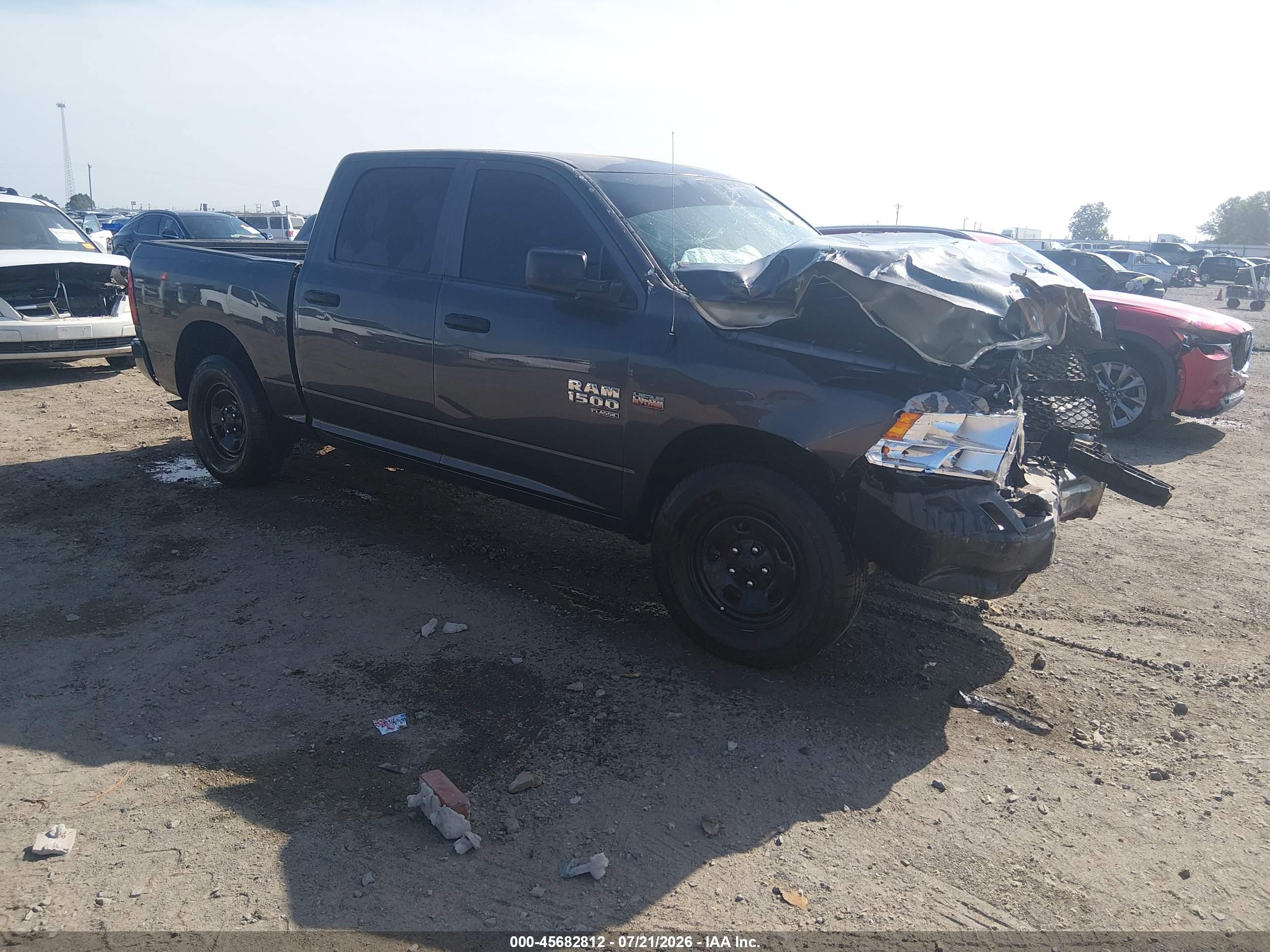 2024 RAM 1500 CLASSIC TRADESMAN  4X2 5'7 BOX