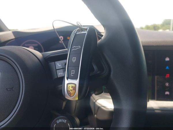 2024 PORSCHE CAYENNE