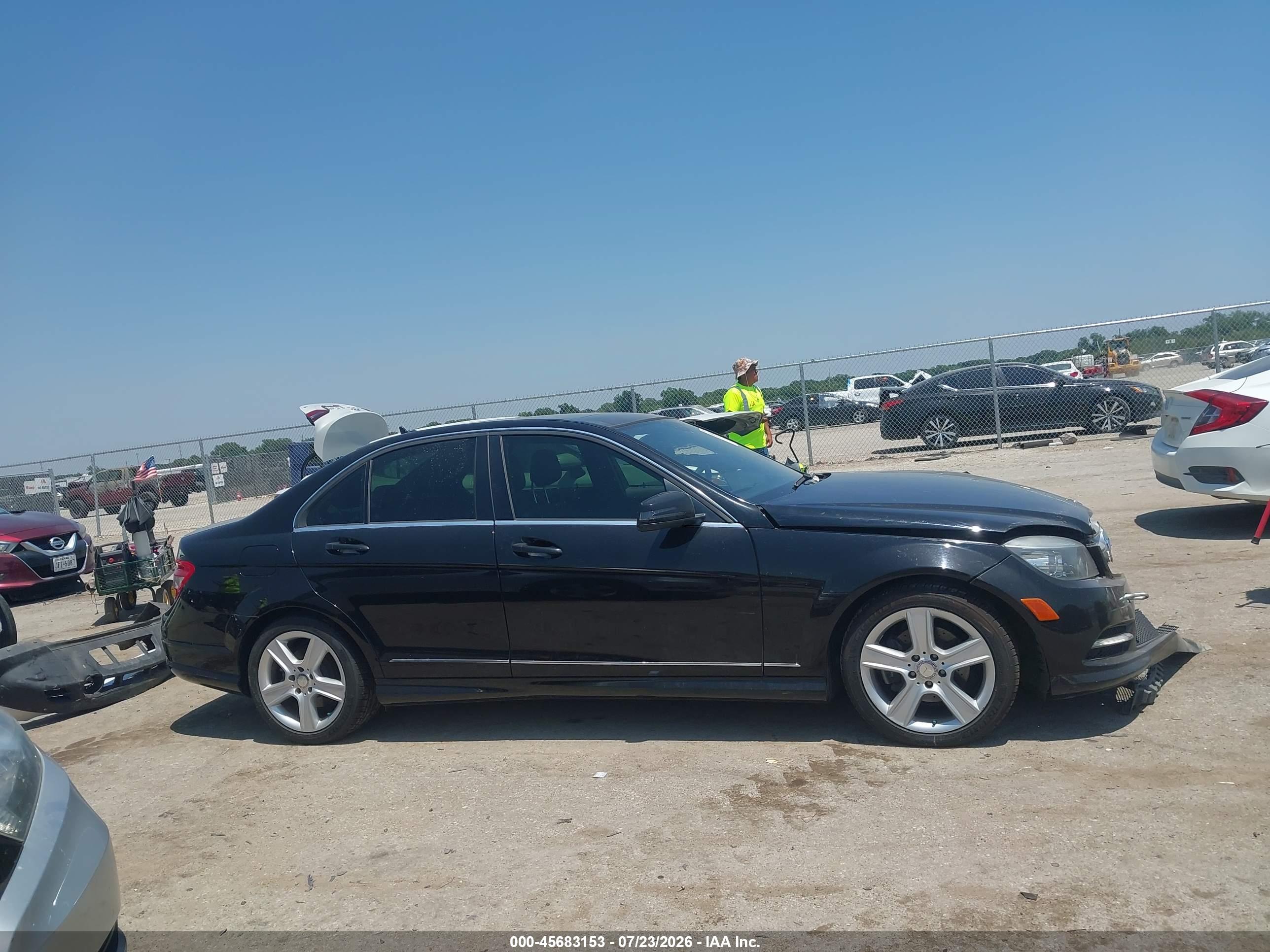 2011 MERCEDES-BENZ C 300 C300